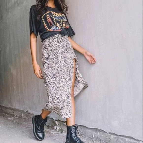 2-item mystery bundle ☾ ✰ - Picture 2 of 8